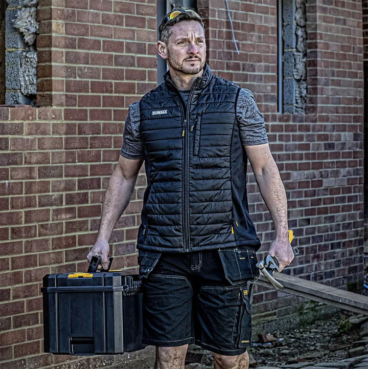 Force Men's DEWALT  Lightweight, Rip-Stop, Slim Fit Gilet